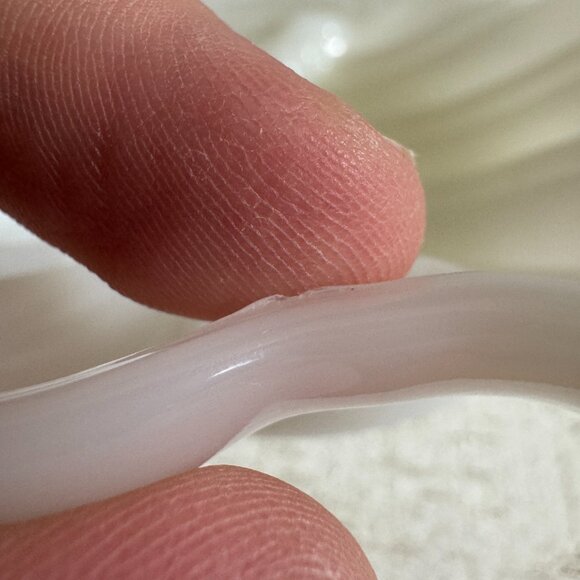 Angel Cherub on Shell Shaped Glass Soap Dish - Milk Glass - Picture 8 of 10